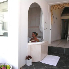 Отель Aeolos Studios and Suites Студия с различными типами кроватей фото 5