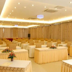 Rex Hotel
