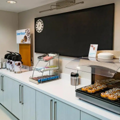 Отель Holiday Inn Express West Los Angeles США, Лос-Анджелес - отзывы, цены и фото номеров - забронировать отель Holiday Inn Express West Los Angeles онлайн питание фото 3