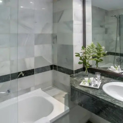 NH Collection Amistad Córdoba Hotel 4* Улучшенный номер с различными типами кроватей фото 8