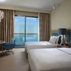 Отель Hilton Dead Sea Resort & Spa 5* Стандартный номер с 2 отдельными кроватями