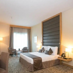 Copthorne Hotel Sharjah 4* Улучшенный номер с различными типами кроватей фото 3