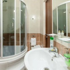 Гостиница Дубки 3* Улучшенный номер разные типы кроватей фото 7