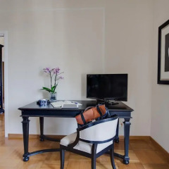 Апартаменты Kometa Suites & Apartments комната для гостей фото 4