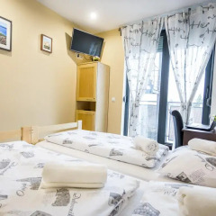 Hostel Moving Номер Делюкс с различными типами кроватей фото 4