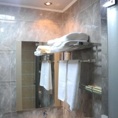 Апартаменты Shenzhen Haoshunyi Gang Ao 8 Apartments (Former Dongmen Xin Phoenix Gang Ao 8 Apartments) ванная фото 2