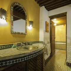 Отель Riad Laayoun Марокко, Фес - отзывы, цены и фото номеров - забронировать отель Riad Laayoun онлайн ванная