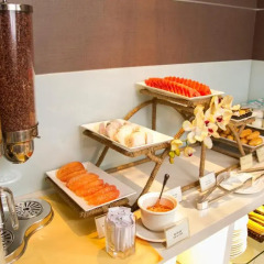 GK Central Hotel 3* Улучшенный номер с различными типами кроватей фото 22
