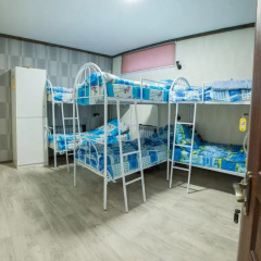 Hostel Kvartira 22 Кровать в общем номере двухъярусные кровати фото 3