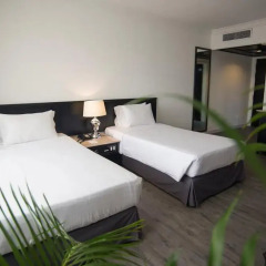 Bayview Hotel Melaka 3* Семейный люкс с двуспальной кроватью