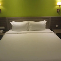 Cosmo Hotel Kuala Lumpur Улучшенный номер разные типы кроватей