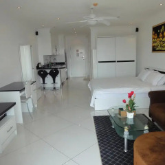 Отель Vtsix Condo Service at View Talay Condo Студия с различными типами кроватей фото 6