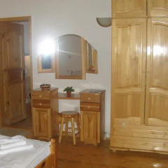 Отель Yakovtsi Inn Апартаменты фото 3