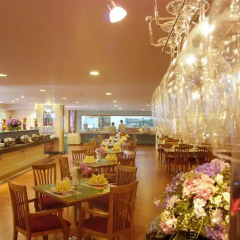 Отель The Patra Hotel - Rama 9 Таиланд, Бангкок - 1 отзыв об отеле, цены и фото номеров - забронировать отель The Patra Hotel - Rama 9 онлайн питание фото 2