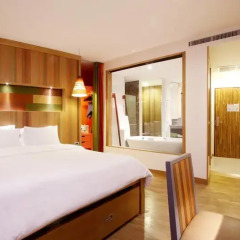 Patong Beach Hotel 4* Улучшенный номер разные типы кроватей фото 3