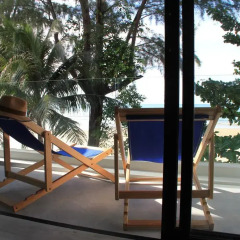 Отель Thai Kamala Beach Front Улучшенный номер двуспальная кровать фото 12