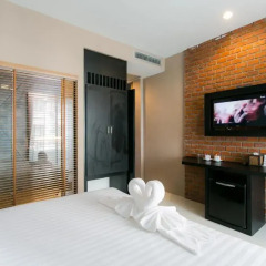 Отель The House Patong 3* Улучшенный номер с различными типами кроватей фото 10