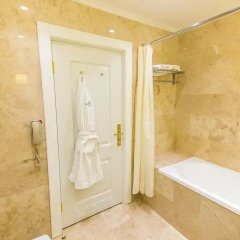 Гостиница Новомосковская 5* Стандартный номер с двуспальной кроватью фото 8