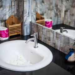 Отель Holiday Cottage 3* Стандартный номер с различными типами кроватей фото 7