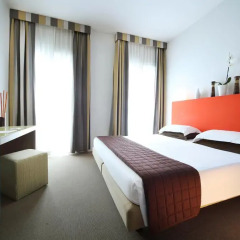 Hotel Trieste 4* Улучшенный номер двуспальная кровать фото 3