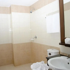 Hawaii Patong Hotel 3* Улучшенный номер с двуспальной кроватью фото 12