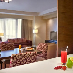 Отель Swissotel Living Al Ghurair Dubai Апартаменты с различными типами кроватей фото 5
