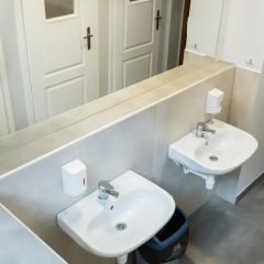 Hostel Universus i Apartament ванная
