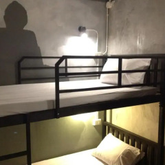 Beehive Phuket Old Town - Hostel Кровать в общем номере двухъярусные кровати фото 6