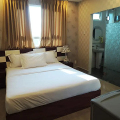 Hoang Anh Hotel 2* Улучшенный номер фото 3