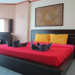 Апартаменты View Talay 2 Suite Apartments Паттайя комната для гостей фото 5