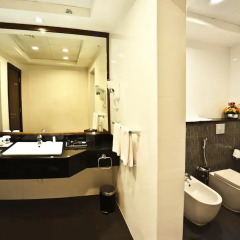 Отель Ramada Corniche 4* Представительский номер фото 6