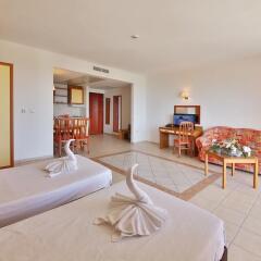 Prestige Hotel and Aquapark 4* Студия разные типы кроватей фото 17