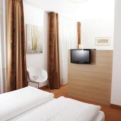 Hotel Flandrischer Hof 3* Номер Бизнес с двуспальной кроватью