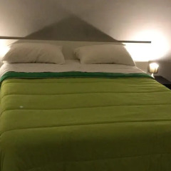 Отель B&B Cavour 124 Номер с общей ванной комнатой фото 9