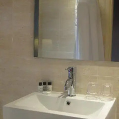 Lorne Hotel Glasgow 3* Стандартный номер с двуспальной кроватью фото 22