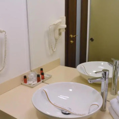 Hotel Capitol 4* Стандартный номер с 2 отдельными кроватями