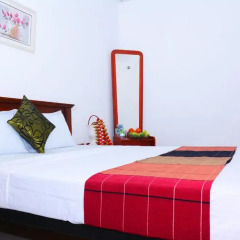J Line Hotel комната для гостей