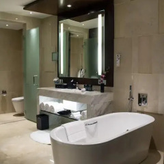 JW Marriott Hotel Hanoi 5* Номер Делюкс с различными типами кроватей фото 6