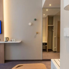 Отель Holiday Inn Express Munich City West 3* Стандартный номер с различными типами кроватей фото 5