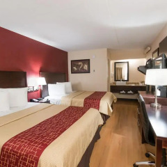 Отель Red Roof Inn PLUS+ Columbus-Ohio State University OSU 2* Номер Делюкс с различными типами кроватей фото 3