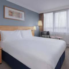 Отель Holiday Inn London Kensington Forum 4* Люкс с различными типами кроватей фото 12