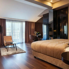 Отель Saint Ten 5* Полулюкс