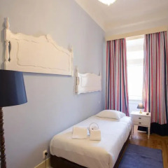 Отель Typical Lisbon Guest House Стандартный номер с различными типами кроватей фото 8