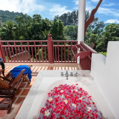 Отель Thavorn Beach Village Resort & Spa Phuket 4* Стандартный номер с двуспальной кроватью фото 5