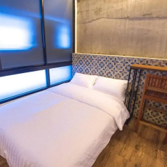 Отель Glur Bangkok Стандартный номер разные типы кроватей фото 43