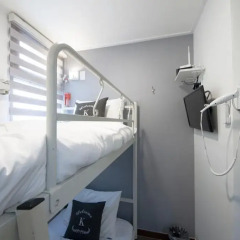 Отель K-Guesthouse Dongdaemun 1 2* Стандартный номер с различными типами кроватей фото 4
