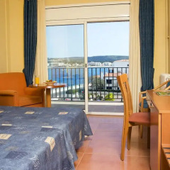 Отель RVHotels Nieves Mar 3* Стандартный номер с различными типами кроватей фото 4
