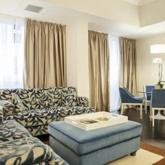 Hotel De La Ville 4* Люкс с различными типами кроватей