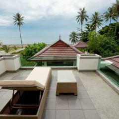 Отель Krabi Sunset Beachfront Sand One балкон