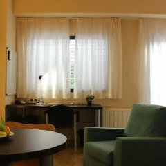 Отель Residencia Universitaria Erasmo 3* Улучшенная студия с различными типами кроватей фото 5